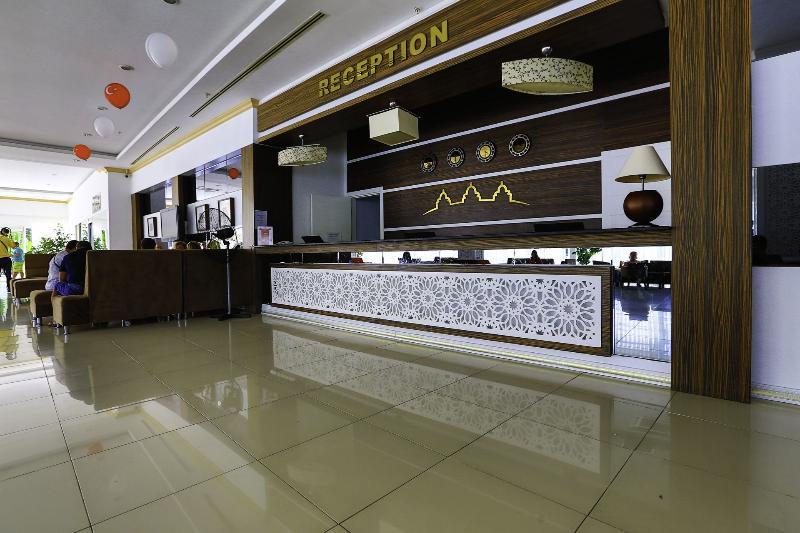 Royal Towers Hotel Kiris Екстериор снимка