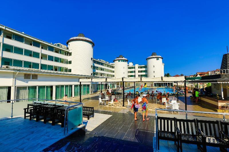 Royal Towers Hotel Kiris Екстериор снимка