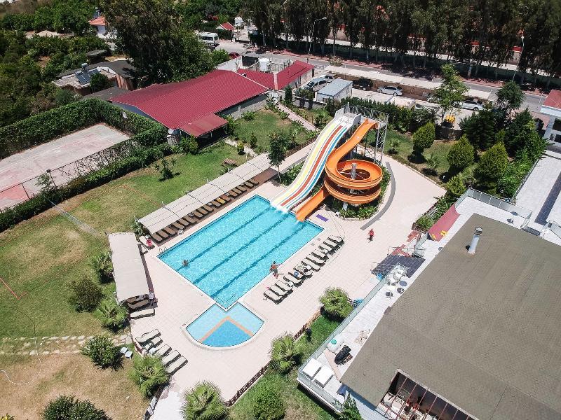 Royal Towers Hotel Kiris Екстериор снимка