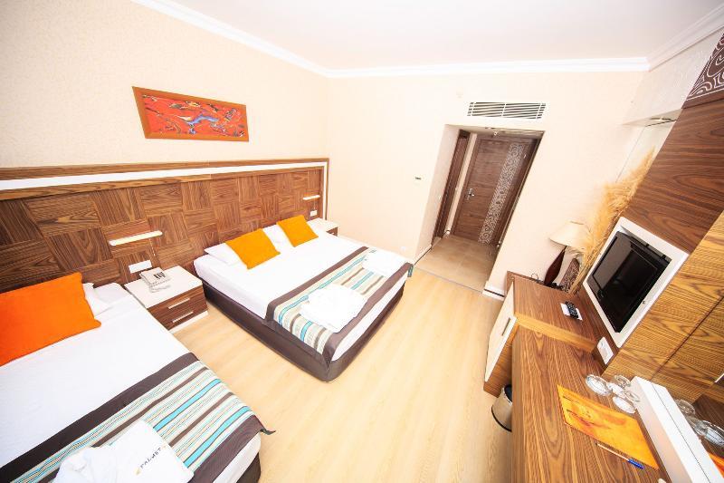 Royal Towers Hotel Kiris Екстериор снимка